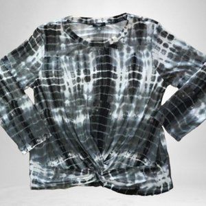 Bloomingdales Aqua twist front top